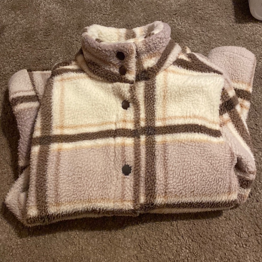 Maurices small flannel jacket